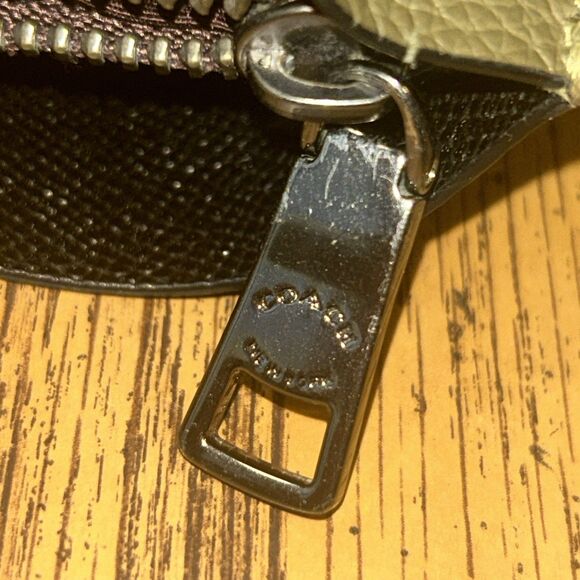 Authentic COACH Mollie 25 Tote Bag 22 In olive green - Picture 11 of 13